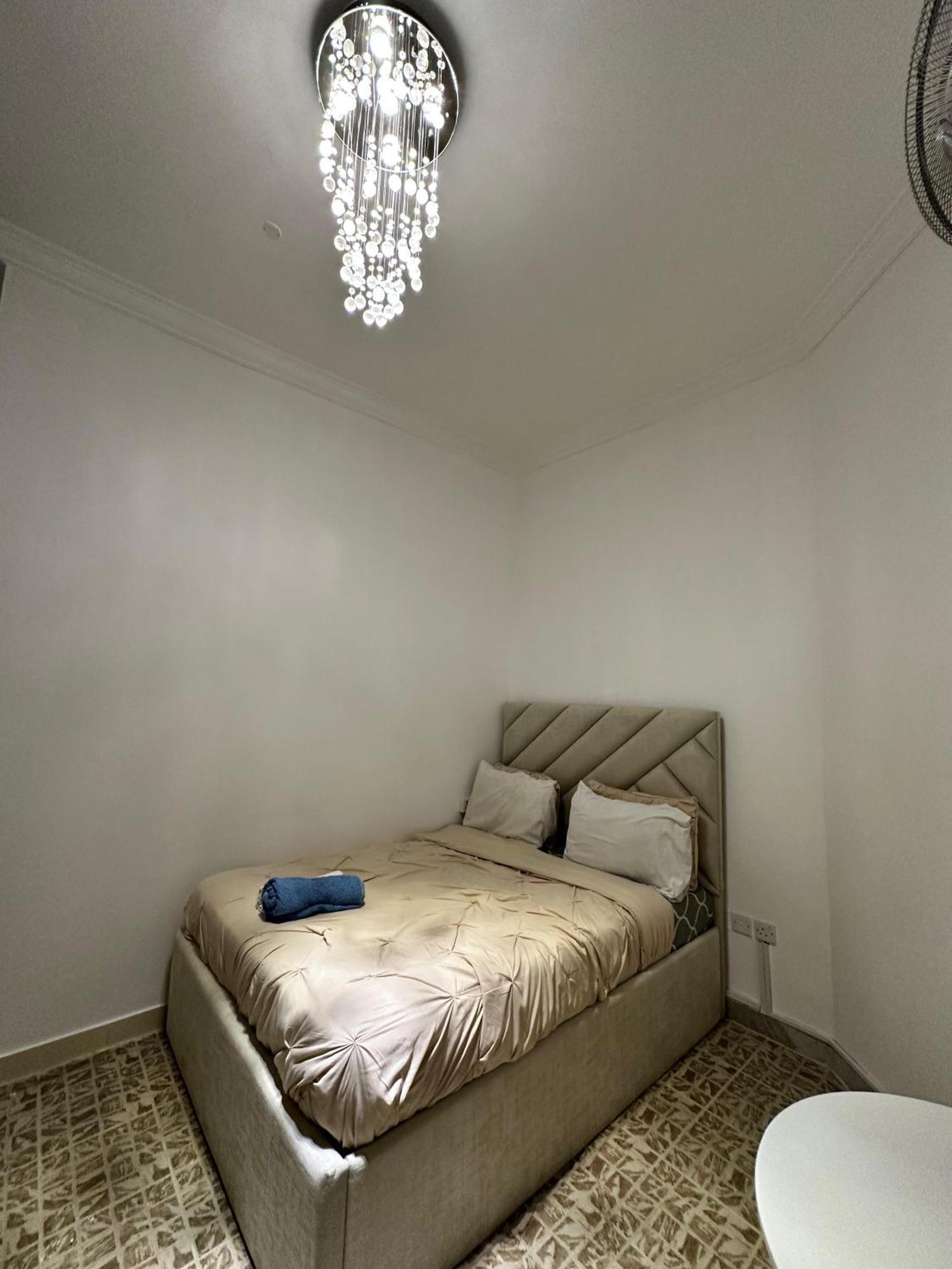 International Abu-Dhabi Hostel Villa Abou Dabi Extérieur photo