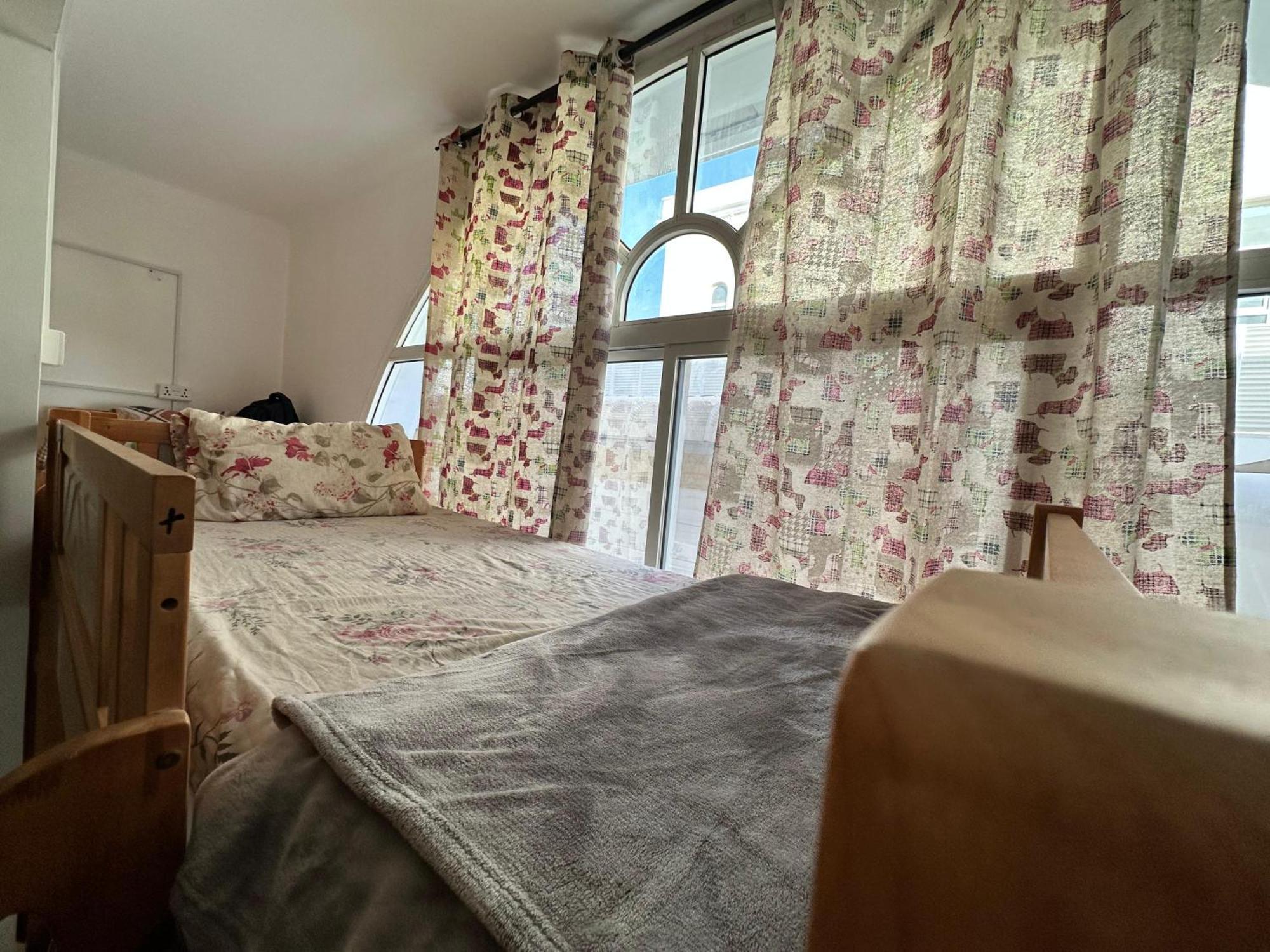 International Abu-Dhabi Hostel Villa Abou Dabi Extérieur photo