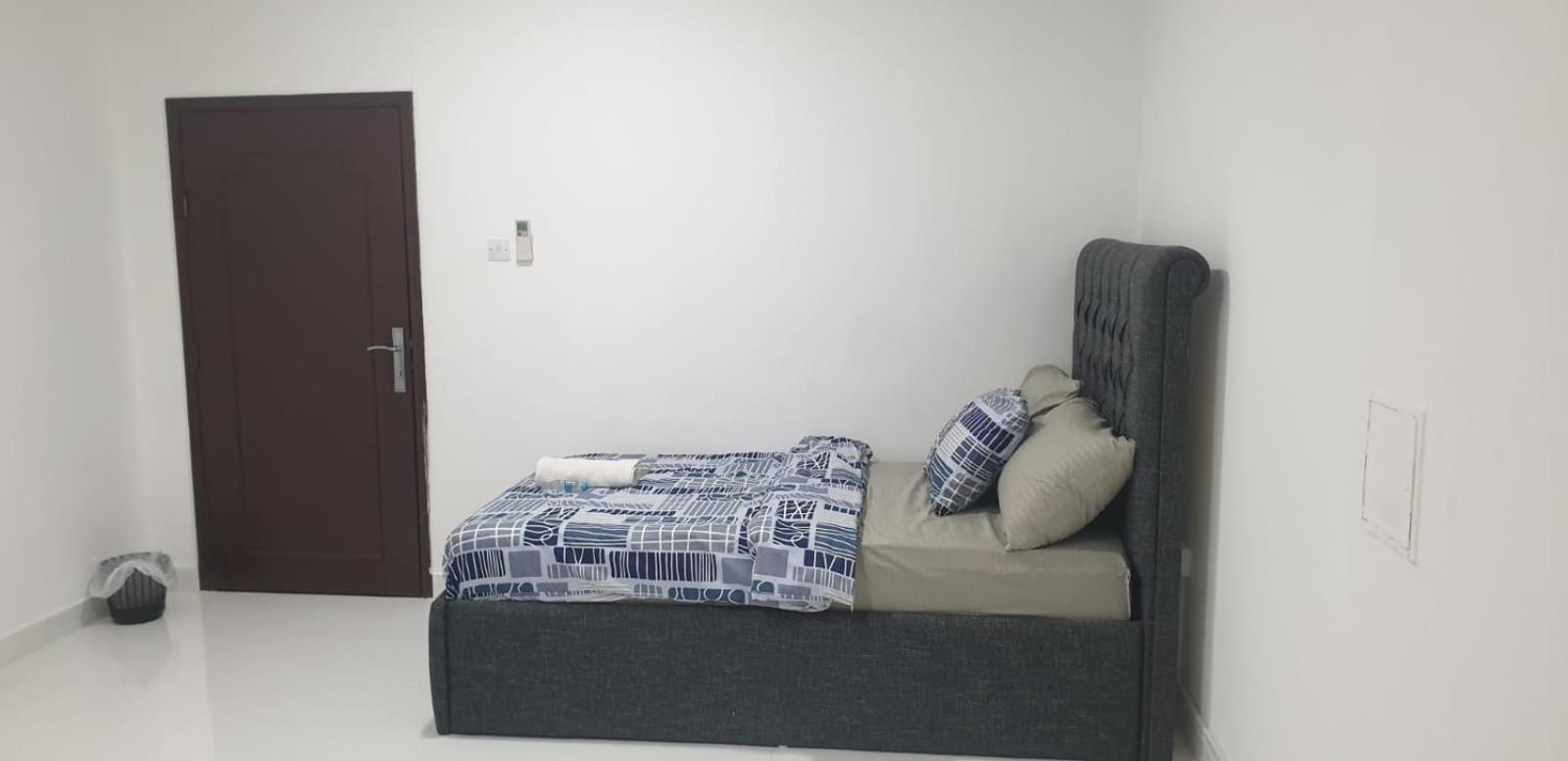 International Abu-Dhabi Hostel Villa Abou Dabi Extérieur photo
