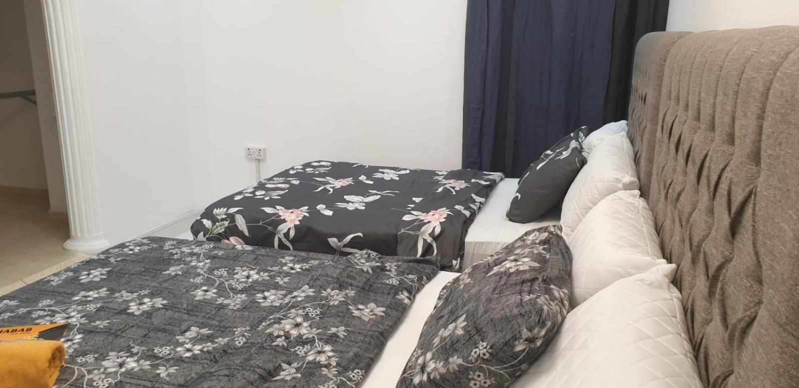 International Abu-Dhabi Hostel Villa Abou Dabi Extérieur photo